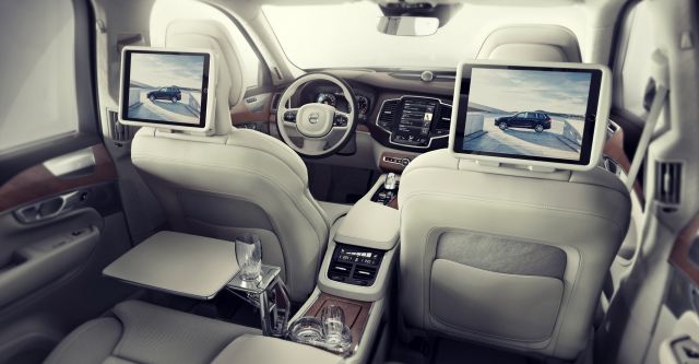 2019 Volvo XC90 interior