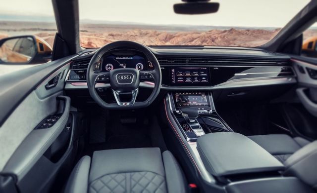 2019 Audi Q8 interior