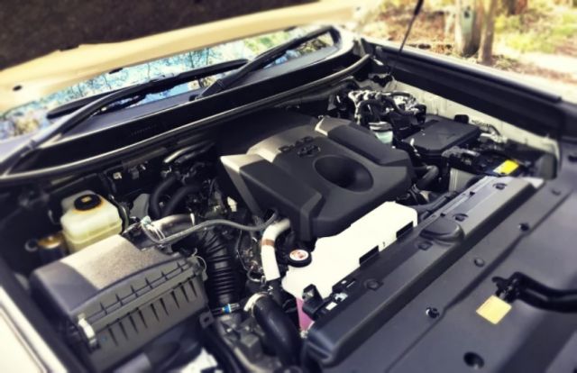 2019 Toyota Land Cruiser Prado engine