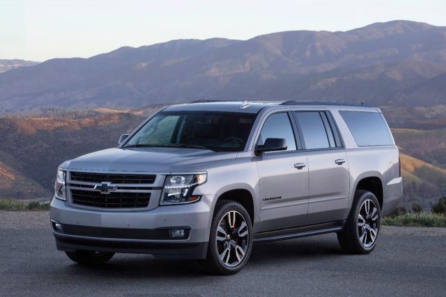 2019 Chevy Suburban front