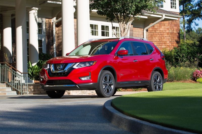 2019 Nissan Rogue Hybrid front