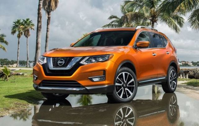 2020 Nissan Rogue side
