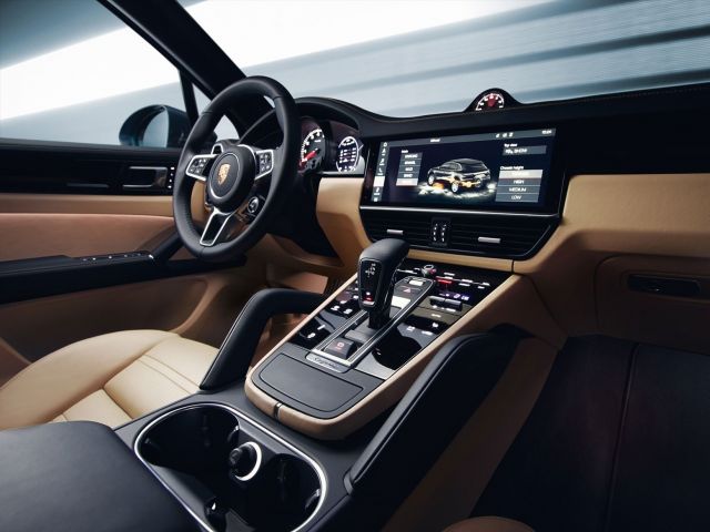 2020 Porsche Macan interior