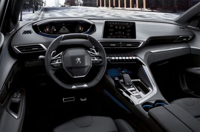 2019 Peugeot 5008 interior