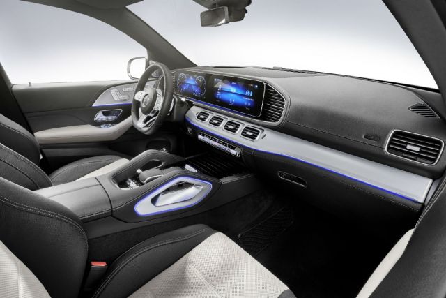 2020 Mercedes-Benz GLE interior