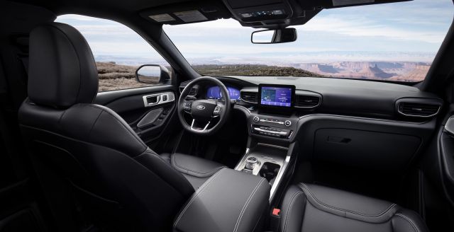 2020 Ford Explorer ST interior