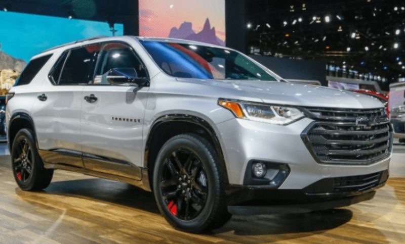 2020 Chevy Traverse front