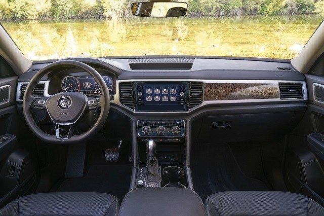 2020 VW Atlas interior