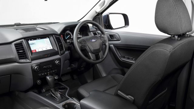 2021 Ford Everest interior