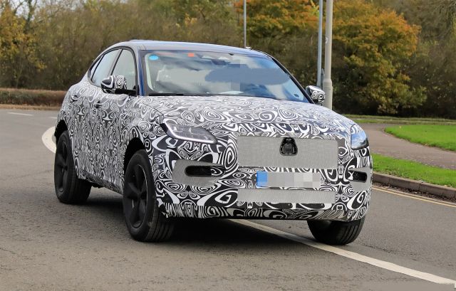 2021 Jaguar E-Pace Spied for the First Time - 2020 / 2021 ...