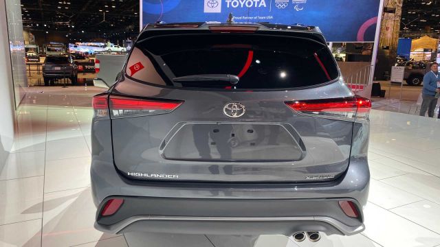 2021 Toyota Highlander XSE rear
