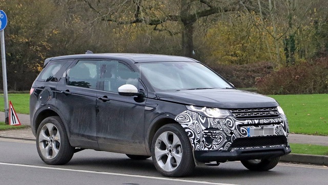 2021 Land Rover Discovery Sport front