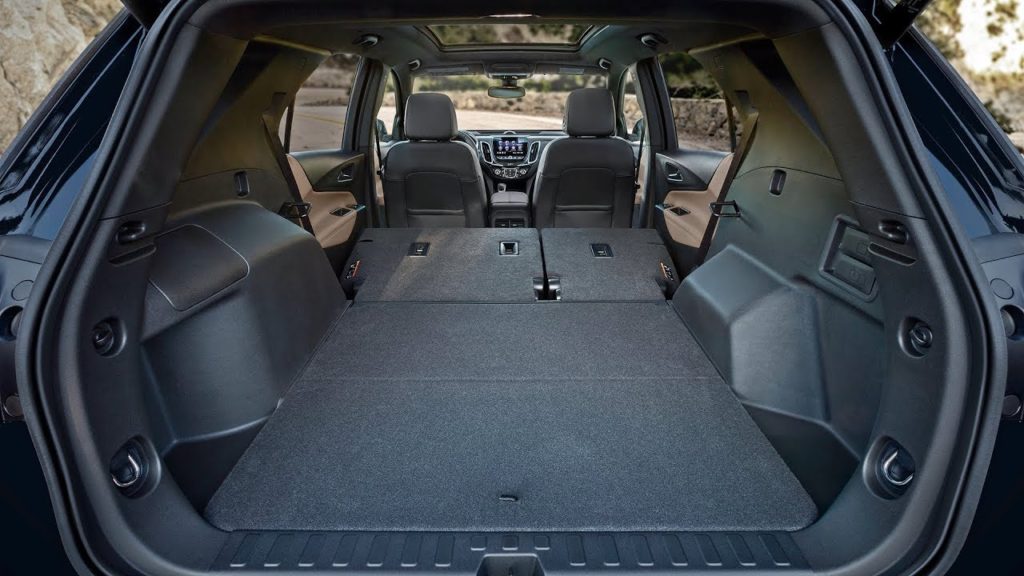 2022 Chevrolet Equinox interior