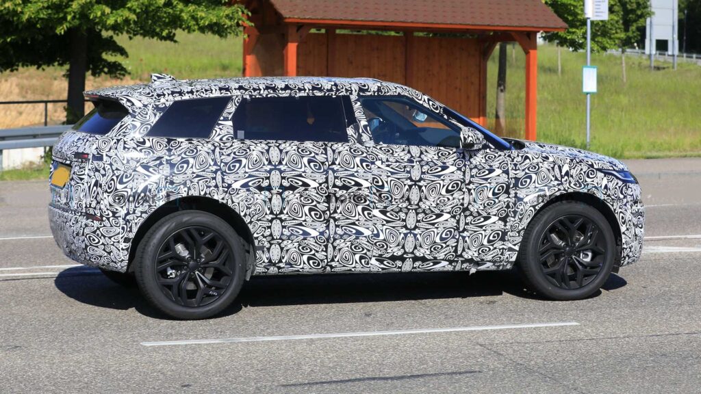 2022 Range Rover Evoque Spied Testing First Look 2021 2022 New Suv