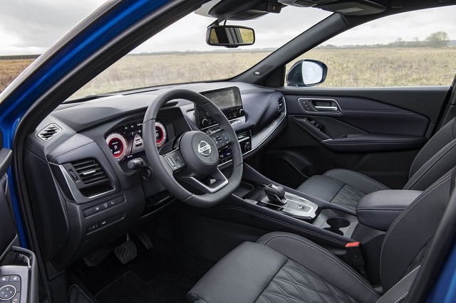 2023 Nissan Rogue Sport interior