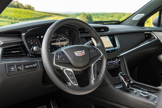 2023 Cadillac XT5 interior