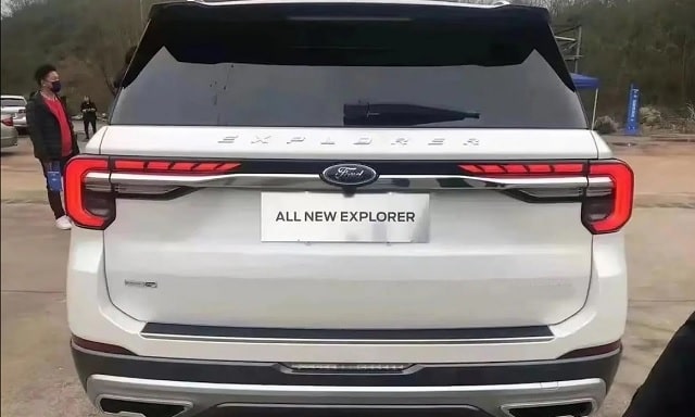 2024 Ford Explorer rear
